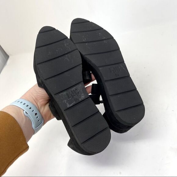 Eileen Fisher Black Nubuck Strappy Sandals Size 5.5 - Picture 5 of 7